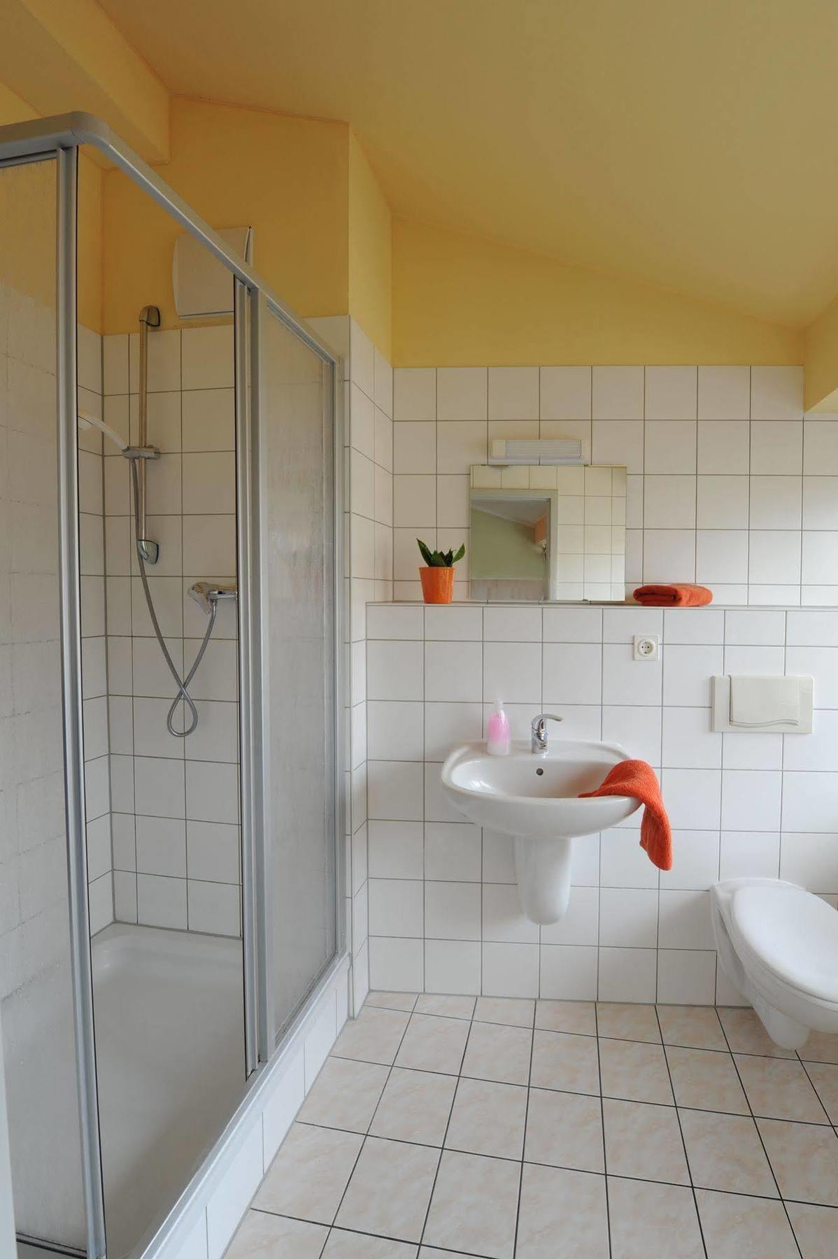 Pension Schlafgut Leipzig Exteriör bild